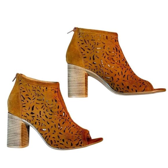 Anthropologie Morena Gabbrielli Floral Shooties in Camel Tan Italy 40 - Picture 1 of 7